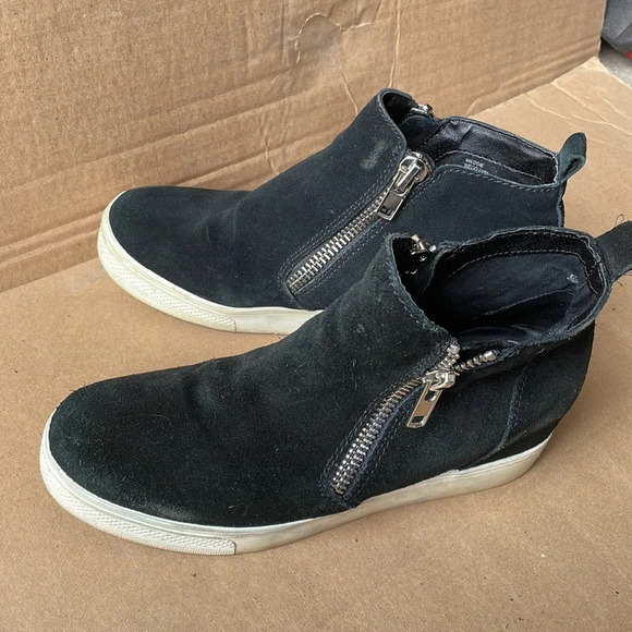 Steve Madden " wedgie" sneaker - Picture 4 of 7